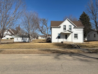 109 N Prairie St, Hendricks, MN 56136