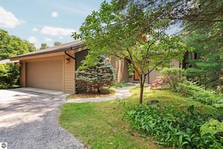 6179 Red Fox Run, Traverse City, MI 49686