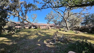 4815 Crape Myrtle Ln, Valrico, FL 33596