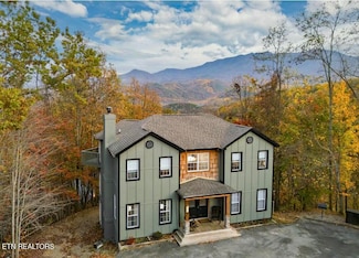 809 Crystal Branch Way, Gatlinburg, TN 37738