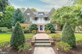 2412 Delaware Ave, Wilmington, DE 19806