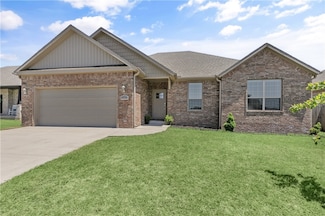 1610 N Skyline Landing Loop, Centerton, AR 72719