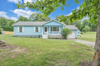 44 Strawberry Banks Dr, Moneta, VA 24121