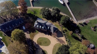 4 Cedar Point Dr, Hampton, VA 23669