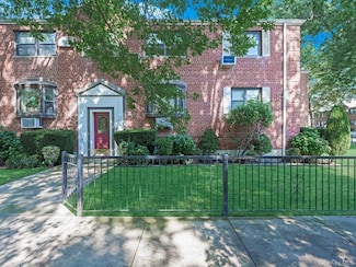 84-33 Shore Pkwy Unit 2, Howard Beach, NY 11414