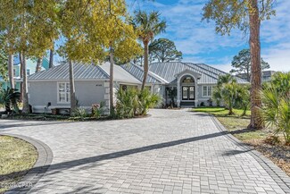 8753 N Lagoon Dr, Panama City, FL 32408