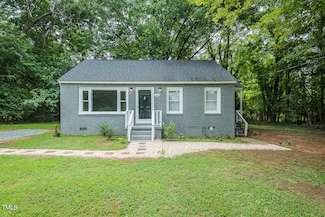 303 Cleveland St, Mebane, NC 27302