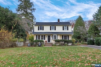 107 Parkway, Harrington Park, NJ 07640