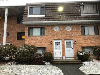 203 Farrwood Dr Unit 203, Haverhill, MA 01835