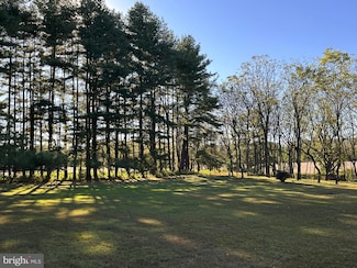 6321 Saw Mill Rd, New Hope, PA 18938