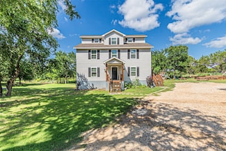 3135 Brazos River Dr, Granbury, TX 76048