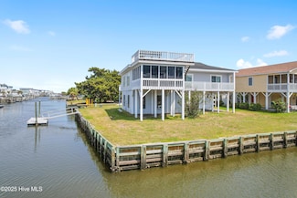 402 Dolphin St, Sunset Beach, NC 28468