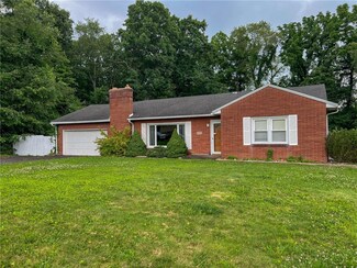 155 Sharon Dr, Butler, PA 16001