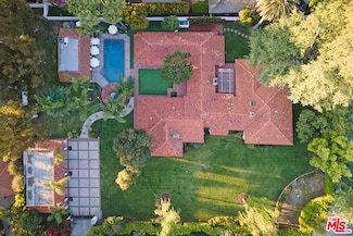18625 Wells Dr, Tarzana, CA 91356
