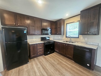 46000 Geddes Rd Unit 255, Canton, MI 48188