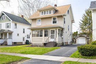 980 Arnett Blvd, Rochester, NY 14619