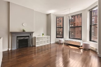 160 Commonwealth Ave Unit 210, Boston, MA 02116