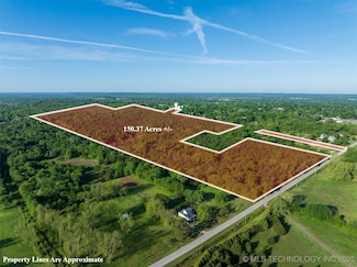 8 E 4th St, Okmulgee, OK 74447