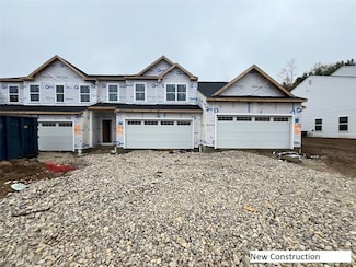 3476 Bushwillow Dr, Uniontown, OH 44685