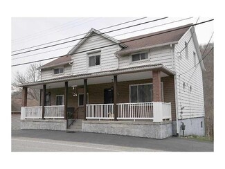 65 Little Deer Creek Rd, Cheswick, PA 15024