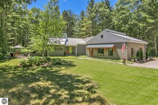 20293 Douglas Rd, Interlochen, MI 49643