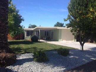 762 Hamilton Ave, Menlo Park, CA 94025