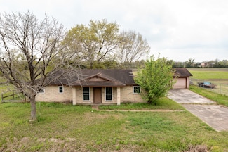 11026 Bois d Arc St, La Porte, TX 77571