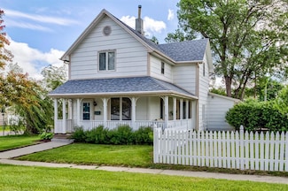 113 N Locust St, Madrid, IA 50156