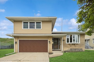 1826 Coolidge Ave, Berkeley, IL 60163