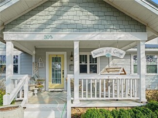 303 N Summit St, Prairie Grove, AR 72753