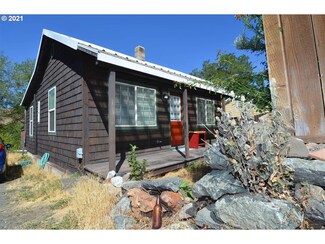 491 E Main St, John Day, OR 97845