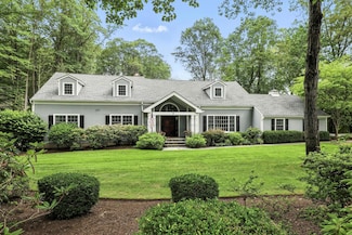 7 Purdy Ct, Briarcliff Manor, NY 10510