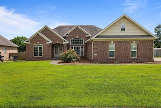 113 Briarwood Dr, Killen, AL 35645