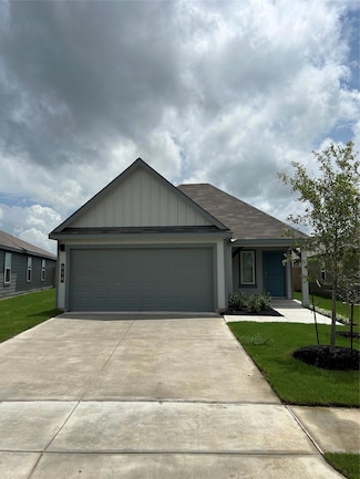 310 Pickel Dr, Rockdale, TX 76567