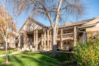 5368 N Kenrick Parke Dr, Saint Louis, MO 63119