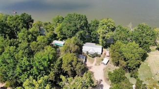 479 Donaldson Point Rd, Gunnison, MS 38746