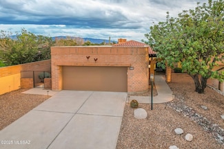 4380 N Camino Ferreo, Tucson, AZ 85750