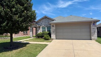 5724 Mirror Ridge Dr, Fort Worth, TX 76179