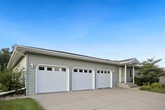 2414 14th Ave SE, Aberdeen, SD 57401