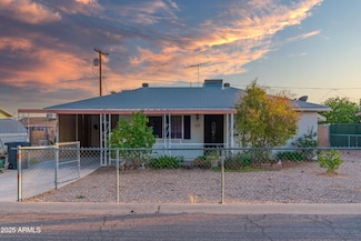 117 Peretz Cir, Morristown, AZ 85342