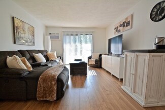 151 Bittersweet Ln Unit 208, Randolph, MA 02368