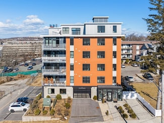 11 Oak Grove Terrace Unit 101, Quincy, MA 02169
