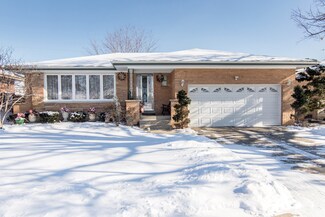 4541 N Potawatomie Ave, Chicago, IL 60656