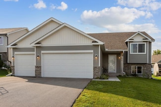 823 Poplar Ln, Watertown, MN 55388