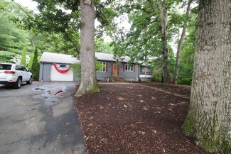 42 Harton Ross Dr, Whitman, MA 02382