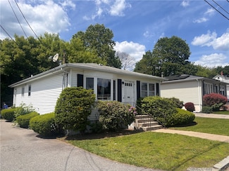 31 Compton St, Providence, RI 02908