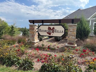 W253N5466 Crescent Hill Dr, Sussex, WI 53089