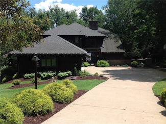 3121 Treeline Dr, Murrysville, PA 15668