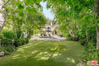 3825 Longridge Ave, Sherman Oaks, CA 91423