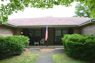 1761 E Lark St, Springfield, MO 65804